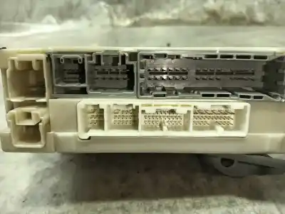 Second-hand car spare part fuse box unit for lexus is200 (ds2/is2) 220d oem iam references 8273053050  94780w