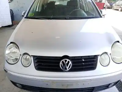 Автозапчастина б/у капок для volkswagen polo (9n_, 9a_) 1.4 16v посилання на oem iam 6qe823031b  