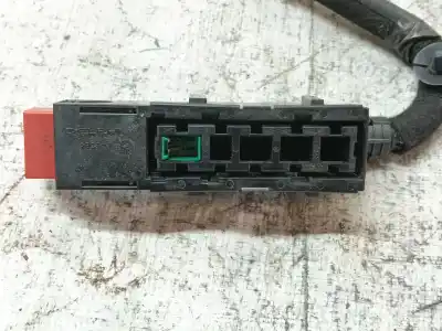Peça sobressalente para automóvel em segunda mão pré-tensor de airbag dianteiro esquerdo por opel corsa c (x01) 1.2 (f08, f68) referências oem iam 9201086  09114885