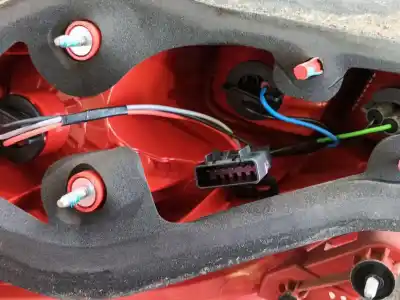 Автозапчасти б/у правый задний фонарь за opel mokka / mokka x (j13) 1.4 (_76) ссылки oem iam 42558889  42558889