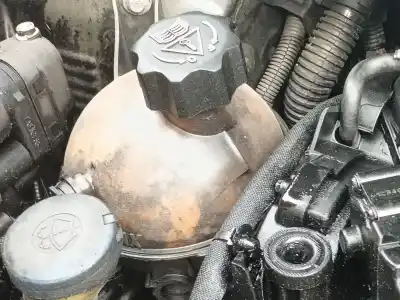 Peça sobressalente para automóvel em segunda mão depósito de expansão por toyota aygo (_b1_) 1.4 hdi (wnb10_) referências oem iam 