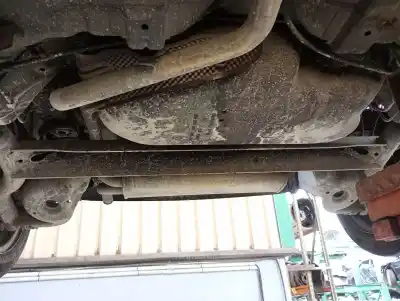 Peça sobressalente para automóvel em segunda mão charrió / suporte de eixo de trás por toyota aygo (_b1_) 1.4 hdi (wnb10_) referências oem iam 421100h010