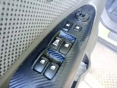 İkinci el araba yedek parçası sol ön pencere anahtari için hyundai tucson (jm) 2.0 comfort oem iam referansları 935702e250g8  