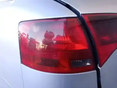 Автозапчасти б/у левый задний фонарь за audi a4 b7 avant (8ed) 2.0 tdi ссылки oem iam 8e9945095e  