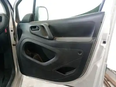 Second-hand car spare part right front door trim for citroen berlingo multispace (b9) 1.6 vti 95 oem iam references 98006931zm  9681235177