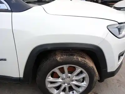 Автозапчастина б/у передне праве крило для jeep-viasa compass (mp, m6, mv, m7) 1.3 посилання на oem iam 52151851  