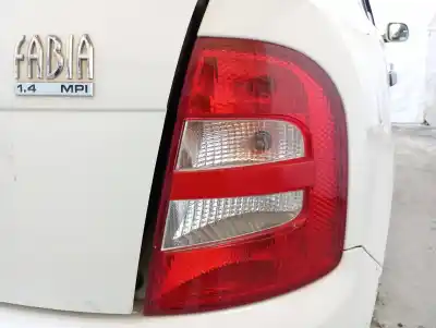 Second-hand car spare part right tailgate light for skoda fabia i (6y2) 1.4 oem iam references 6y6945112b  6y6945096b