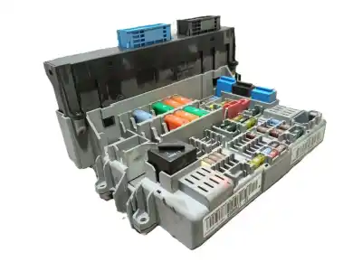 Peça sobressalente para automóvel em segunda mão caixa de fusíveis e relés por bmw 1 (e87) 118 d referências oem iam 61146978270
