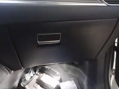 Автозапчастина б/у бардачок для mazda cx-5 (kf) 2.2 skyactiv-d посилання на oem iam 