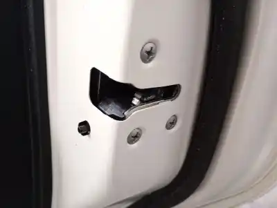 Peça sobressalente para automóvel em segunda mão fechadura da porta traseira direita por nissan note (e12) 1.5 dci referências oem iam 825003vv0a