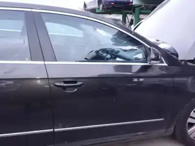 Автозапчастина б/у передні праві двері для volkswagen passat b6 variant (3c5) 2.0 tdi 16v 4motion посилання на oem iam 3c4831056j