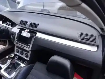 Автозапчастина б/у панель приладів для volkswagen passat b6 variant (3c5) 2.0 tdi 16v 4motion посилання на oem iam 