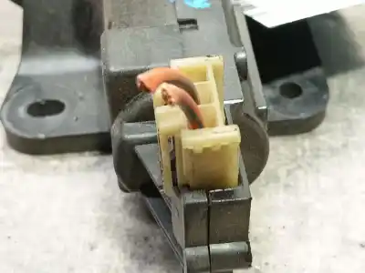 Автозапчастина б/у двиг скла задне ліво для chrysler voyager iv (rg, rs) 2.4 посилання на oem iam 4717607ab  688320