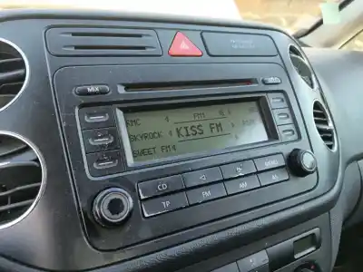 İkinci el araba yedek parçası SES SISTEMI / RADYO CD için VOLKSWAGEN GOLF PLUS V (5M1, 521)  OEM IAM referansları   
