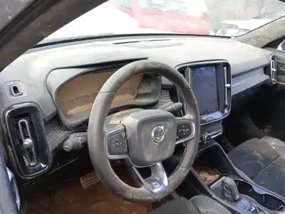 Автозапчастина б/у панель приладів для volvo xc40 (536) t3 посилання на oem iam 