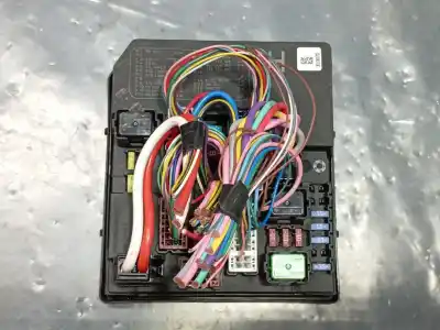 Peça sobressalente para automóvel em segunda mão caixa de fusíveis e relés por nissan juke (f15) 1.5 dci referências oem iam 
