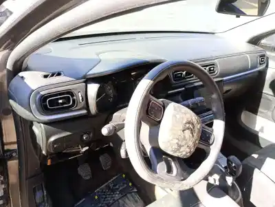 Second-hand car spare part dashboard for citroen c3 iii (sx) 1.2 puretech 82 oem iam references 16192285zd