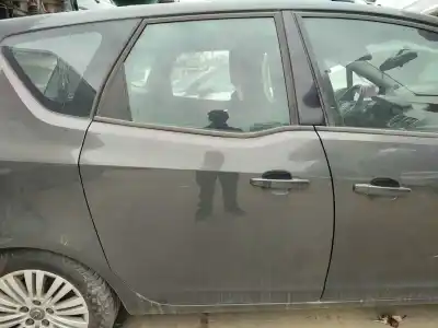 Pezzo di ricambio per auto di seconda mano PORTA POSTERIORE DESTRA per OPEL MERIVA B MONOSPACE (S10)  Riferimenti OEM IAM 39171933  