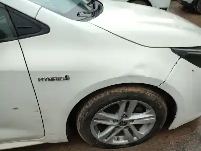 Автозапчасти б/у переднее правое крыло за toyota corolla fastback (_e21_) 1.8 hybrid (zwe211) ссылки oem iam 
