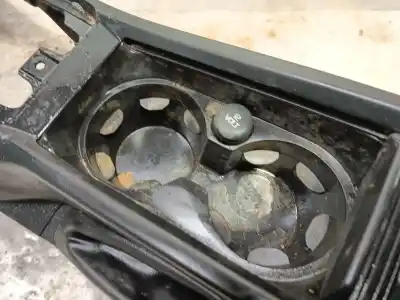 Автозапчасти б/у центральный подлокотник за volvo v40 fastback (525) d2 ссылки oem iam 31389451 01302307 