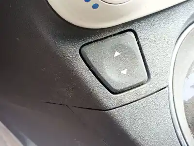 Second-hand car spare part left front power window switch for fiat 500 (312_) 1.2 (312axa1a) oem iam references 735450601  3050628314a