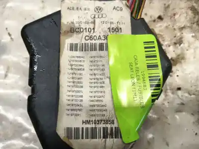 Автозапчасти б/у блок реле/предохранителей за seat leon (1m1) 1.9 tdi ссылки oem iam 8d1941824  1j1970039kj