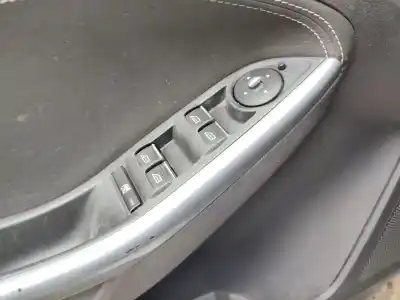 Peça sobressalente para automóvel em segunda mão botão / interruptor elevador vidro dianteiro esquerdo por ford focus iii 1.6 ti referências oem iam 2033142  am5t14a132ca