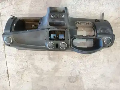 Recambio de automóvil de segunda mano de SALPICADERO para DACIA SANDERO II 1.2 referencias OEM IAM 681004784R  