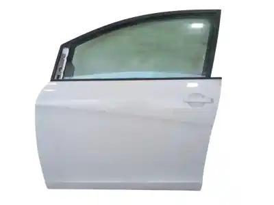 Recambio de automóvil de segunda mano de PUERTA DELANTERA IZQUIERDA para SEAT ALTEA (5P1)  referencias OEM IAM 5P0831055A  