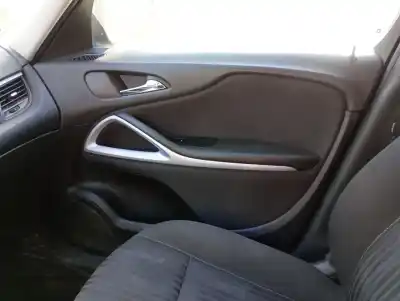Автозапчастина б/у обработка передніх правіх дверей для opel zafira tourer c (p12) 2.0 cdti (75) посилання на oem iam 39104872  20893809