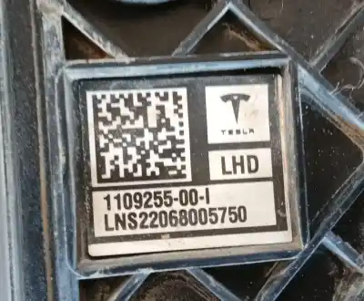 Автозапчастина б/у молдинг для tesla model 3 (5yj3) ev awd посилання на oem iam 110925500j  110925500i