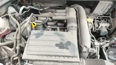 Pièce détachée automobile d'occasion MOTEUR COMPLET pour SKODA FABIA III (NJ3)  Références OEM IAM CJZ  