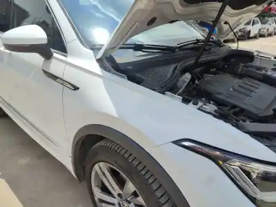 Автозапчасти б/у переднее правое крыло за volkswagen tiguan (ad1, ax1) 2.0 tdi ссылки oem iam 5na821106e