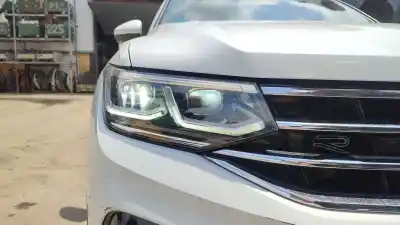 Автозапчасти б/у правая фара за volkswagen tiguan (ad1, ax1) 2.0 tdi ссылки oem iam 5nb941114c