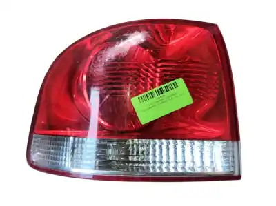 Pièce détachée automobile d'occasion FEU ARRIÈRE GAUCHE pour VOLKSWAGEN TOUAREG (7LA, 7L6, 7L7) 2.5 R5 TDI Références OEM IAM 7L6945095P  