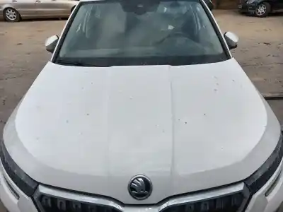 Pièce détachée automobile d'occasion CAPOT pour SKODA KAMIQ (NW4) 1.0 TSI Références OEM IAM 658823031A  