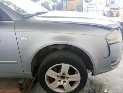 Recambio de automóvil de segunda mano de ALETA DELANTERA DERECHA para AUDI A4 B7 AVANT (8ED) 2.5 TDI referencias OEM IAM   