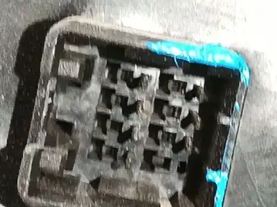 Pezzo di ricambio per auto di seconda mano specchio sinistro per kia cee'd sw (ed) 2.0 crdi 140 riferimenti oem iam 876051h260  