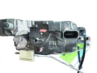 Peça sobressalente para automóvel em segunda mão fechadura da porta dianteira esquerda por opel astra h (a04) 1.7 cdti (l48) referências oem iam 13210748  13128111
