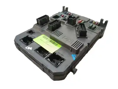 Peça sobressalente para automóvel em segunda mão caixa de fusíveis e relés por peugeot 206 fastback (2a/c) 1.4 hdi eco 70 referências oem iam 1650882680