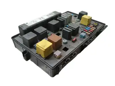 Автозапчасти б/у блок реле/предохранителей за OPEL ASTRA H GTC (A04) 1.9 CDTI (L08) ссылки OEM IAM 93184656  13206754