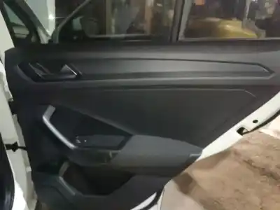 Автозапчастина б/у обликка задніх правіх дверей для volkswagen t-roc (a11, d11) 1.0 tsi посилання на oem iam 2ga867210dkb  2ga867212bdkb