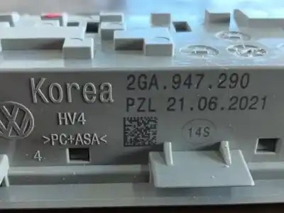 Автозапчасти б/у внутренний свет за volkswagen t-roc (a11, d11) 1.0 tsi ссылки oem iam 2ga947105sdnr  
