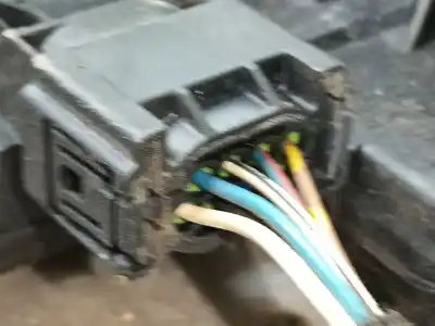 Second-hand car spare part left front door lock for bmw 3 (e46) 320 d oem iam references 51217011241  