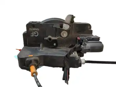 Peça sobressalente para automóvel em segunda mão fechadura da porta dianteira direita por opel combo tour 1.3 cdti 16v referências oem iam 13154792  