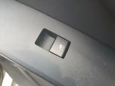 Second-hand car spare part right front power window switch for kia niro (c5p11) 1.6 hev oem iam references 93581at200