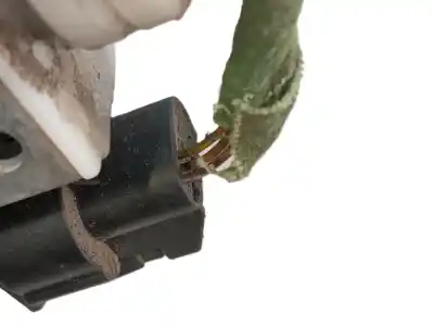 Peça sobressalente para automóvel em segunda mão fechadura da porta dianteira direita por audi a3 (8l1) 1.6 referências oem iam 8l1837016d  8l1837016c