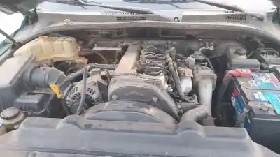 İkinci el araba yedek parçası VITES KUTUSU için KIA SORENTO I (JC) 2.5 CRDI OEM IAM referansları 430003C200  