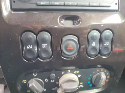 Second-hand car spare part right front power window switch for dacia duster (hs_) 1.5 dci oem iam references 8200602227  e30607