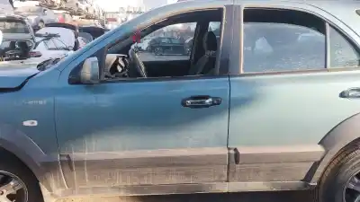 Tweedehands auto-onderdeel LINKER VOORDEUR voor KIA SORENTO I (JC) 2.5 CRDI OEM IAM-referenties 760033E100  